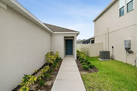 6434 Milestone Loop Palmetto FL 34221