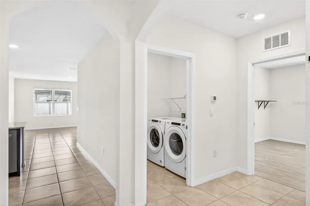 1959 Cacutta Way Kissimmee FL 34744
