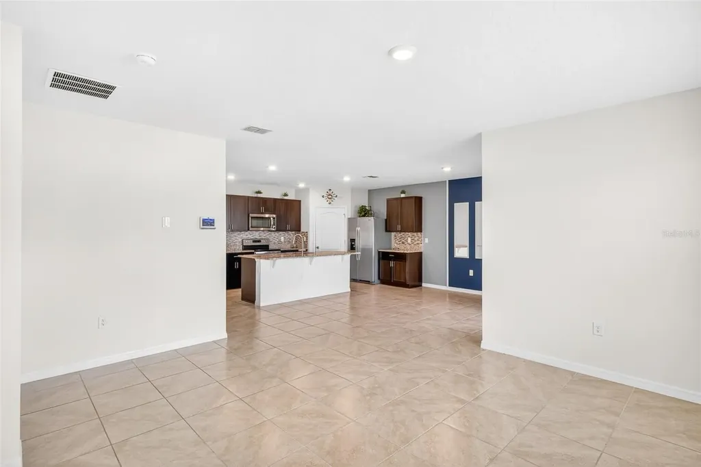 1959 Cacutta Way Kissimmee FL 34744