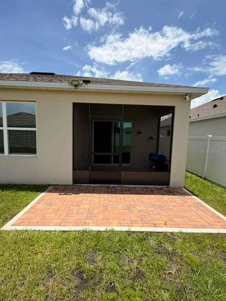 1959 Cacutta Way Kissimmee FL 34744