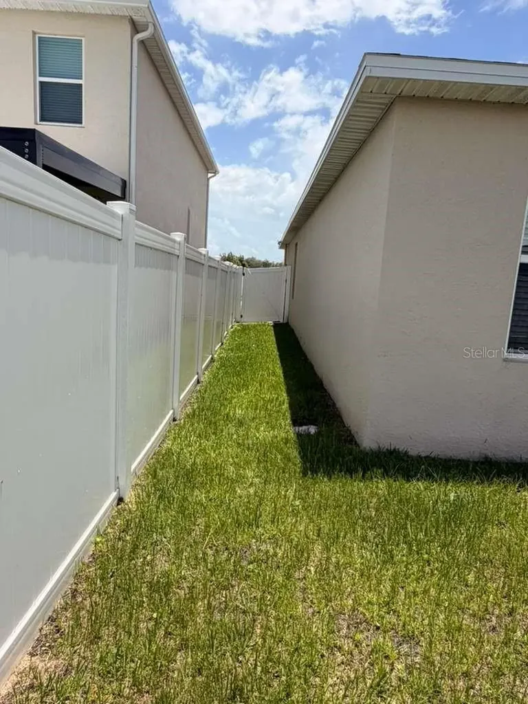 1959 Cacutta Way Kissimmee FL 34744