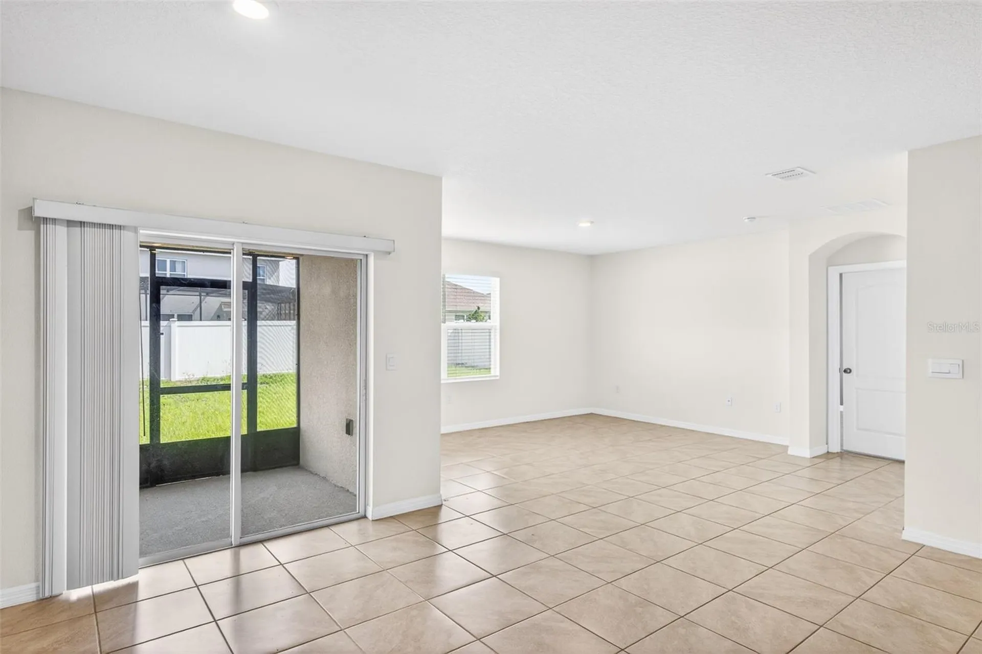 1959 Cacutta Way Kissimmee FL 34744