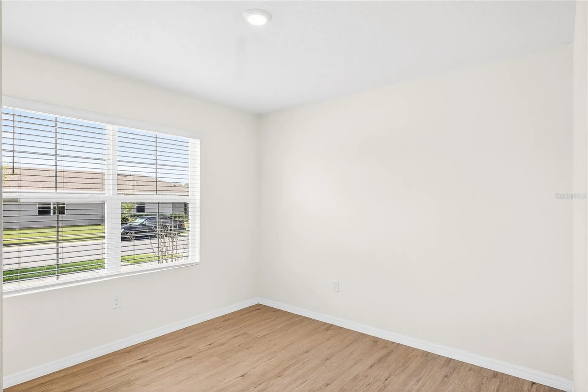1959 Cacutta Way Kissimmee FL 34744