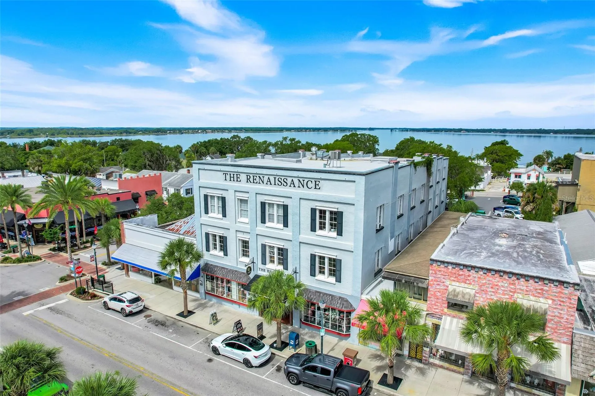 411 N Donnelly Street Mount Dora FL 32757