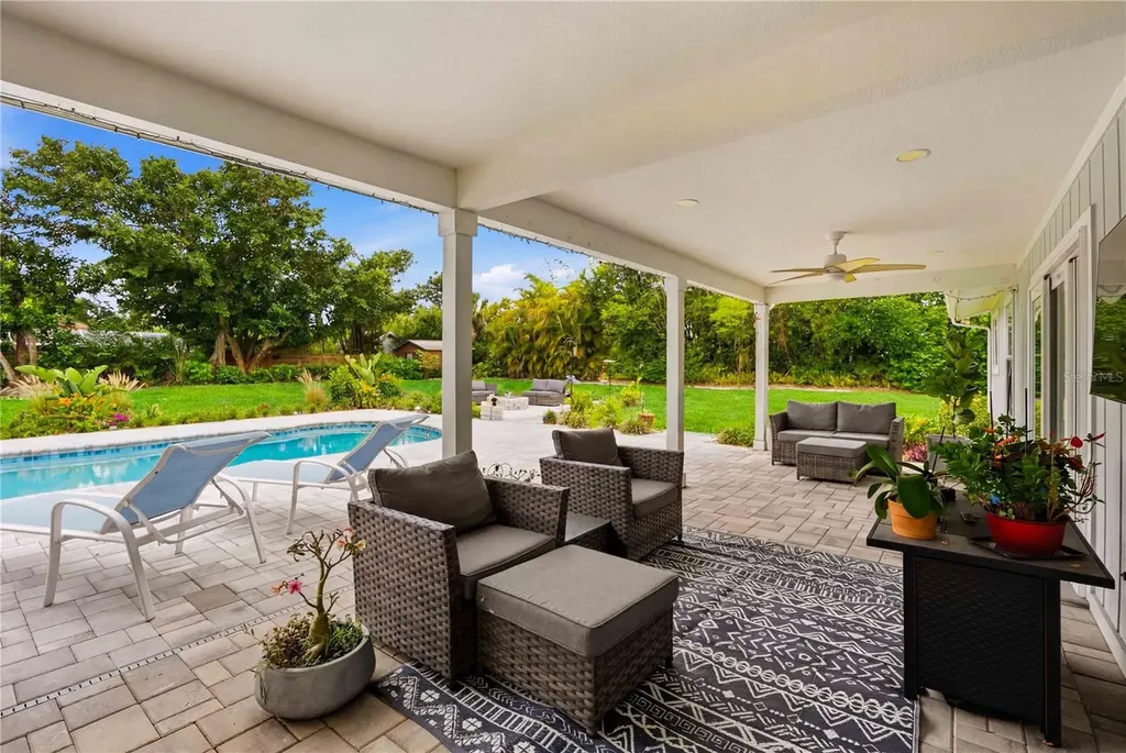 1707 Belvidere Road Englewood FL 34223