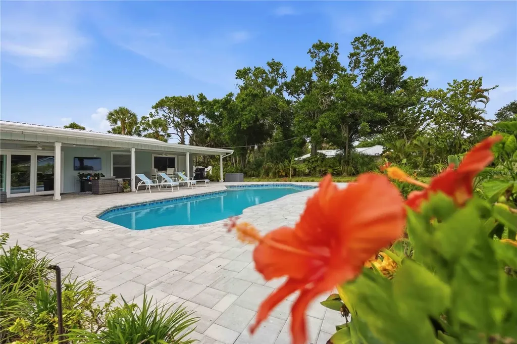 1707 Belvidere Road Englewood FL 34223