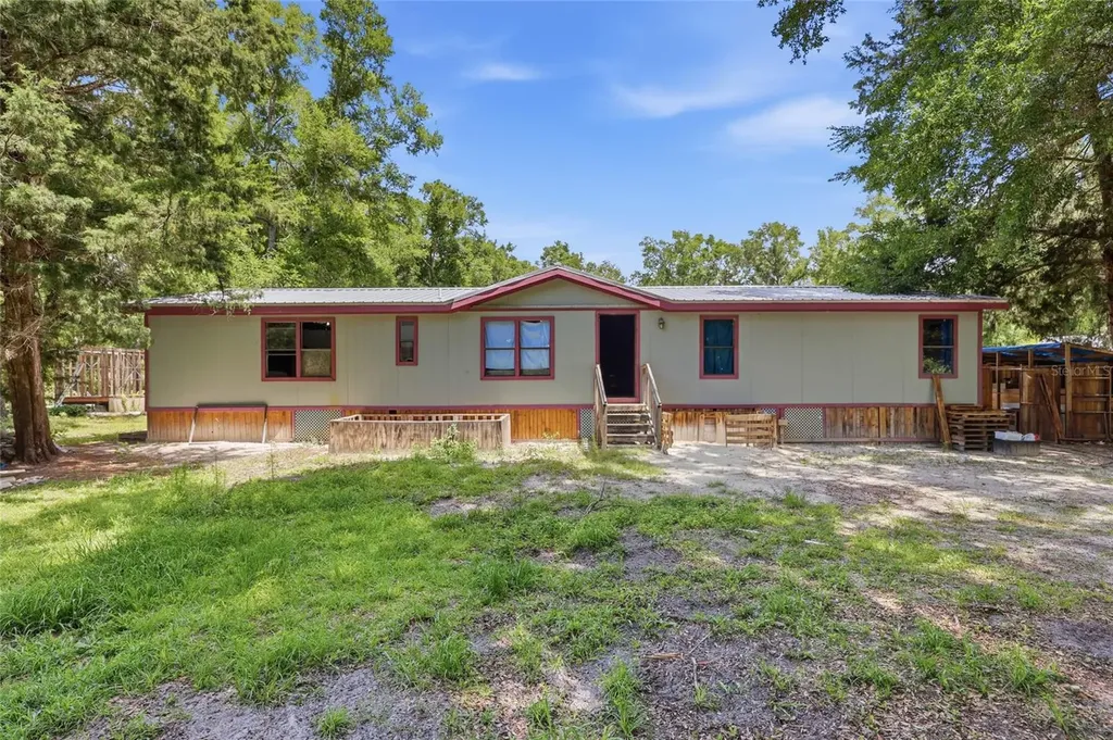 12725 212th Terrace O'brien FL 32071