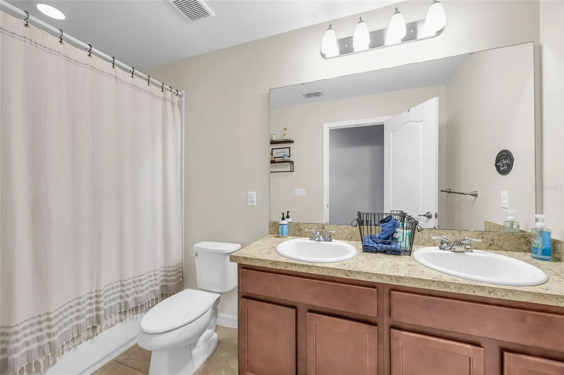 12163 Alder Branch Loop Orlando FL 32824