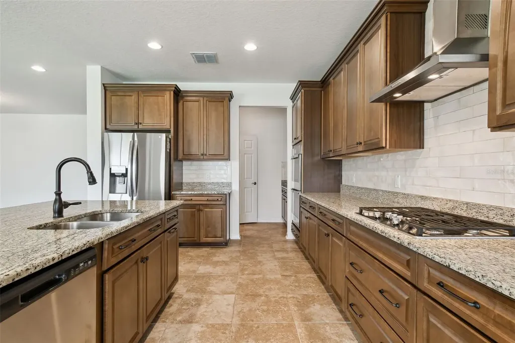 4215 Tatum Loop Odessa FL 33556