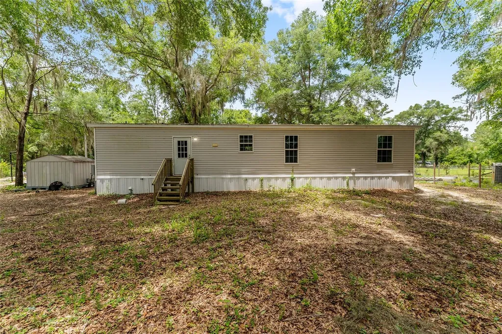 23707 NE State Road 26 Melrose FL 32666