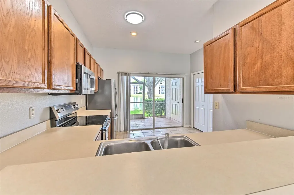 18504 Pebble Lake Court Tampa FL 33647