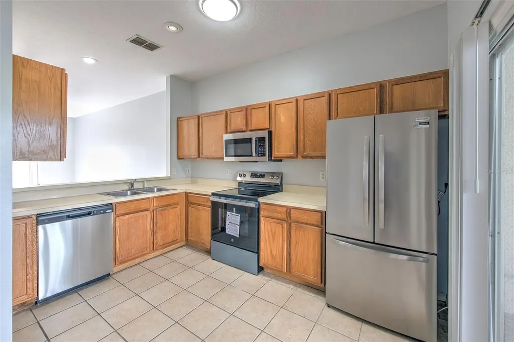 18504 Pebble Lake Court Tampa FL 33647
