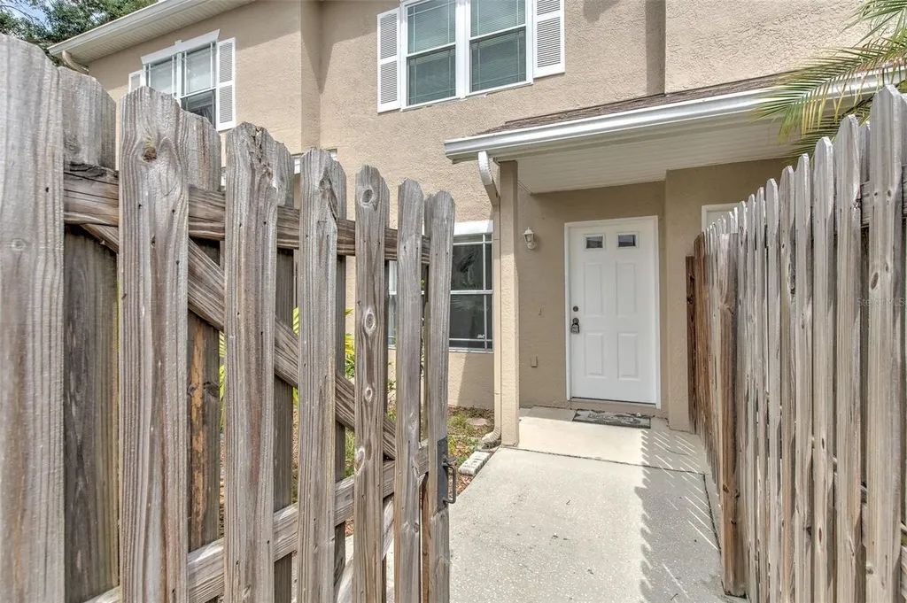 18504 Pebble Lake Court Tampa FL 33647