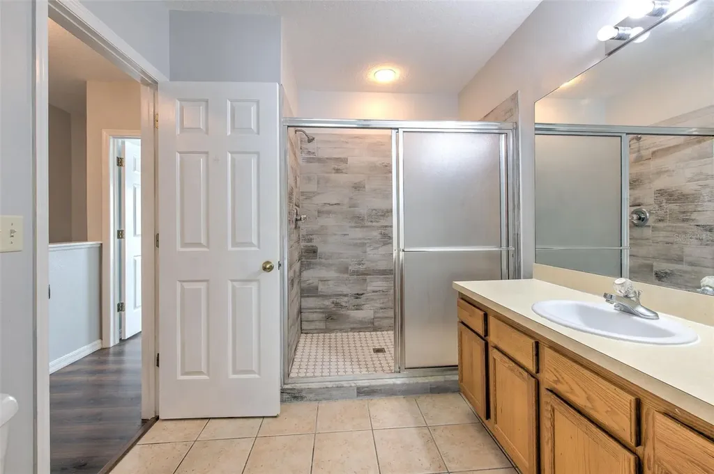 18504 Pebble Lake Court Tampa FL 33647