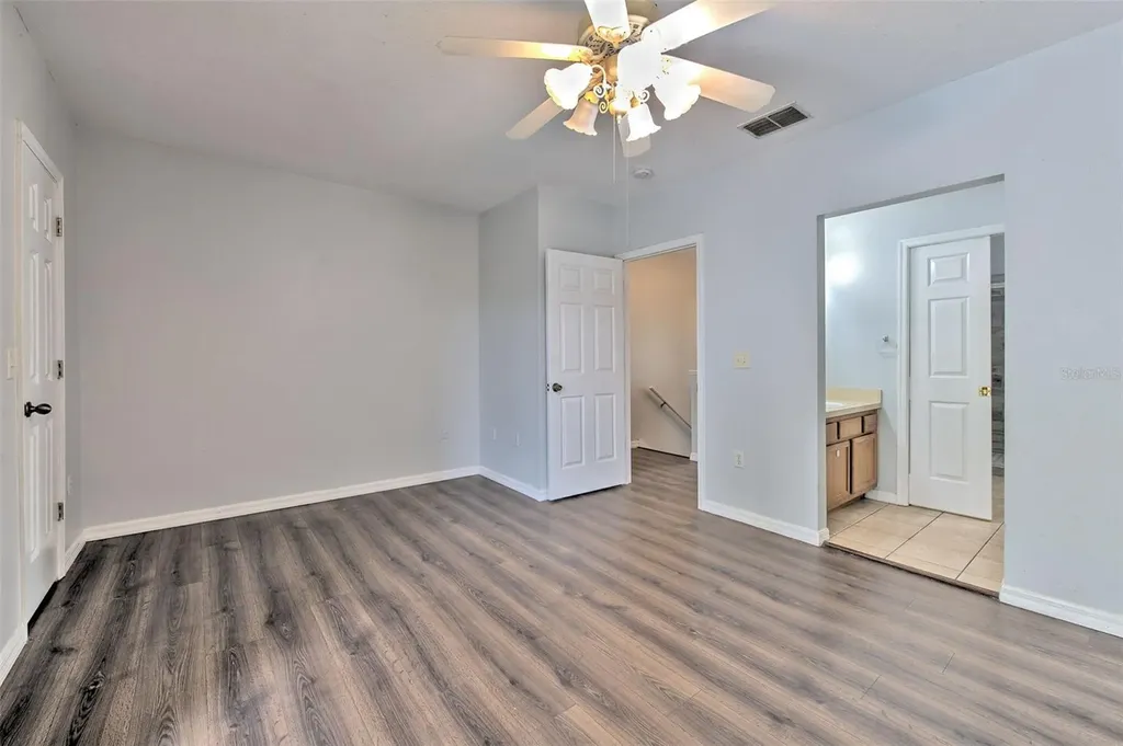 18504 Pebble Lake Court Tampa FL 33647