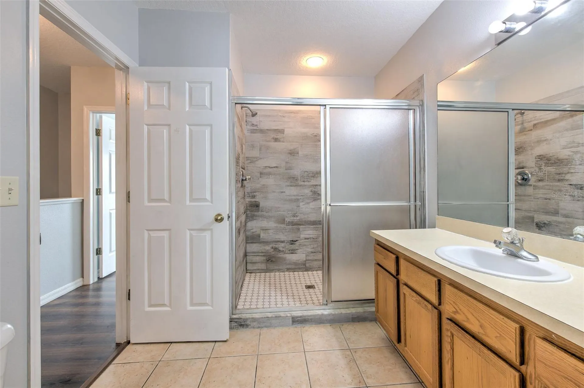 18504 Pebble Lake Court Tampa FL 33647
