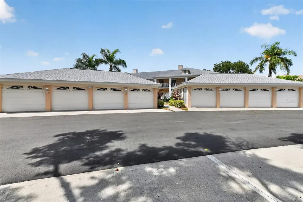 4706 Sand Trap Street Circle E Bradenton FL 34203