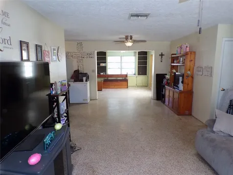 5606 87th Avenue N Pinellas Park FL 33782