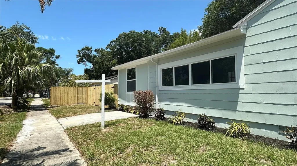 1419 55th Street S Gulfport FL 33707