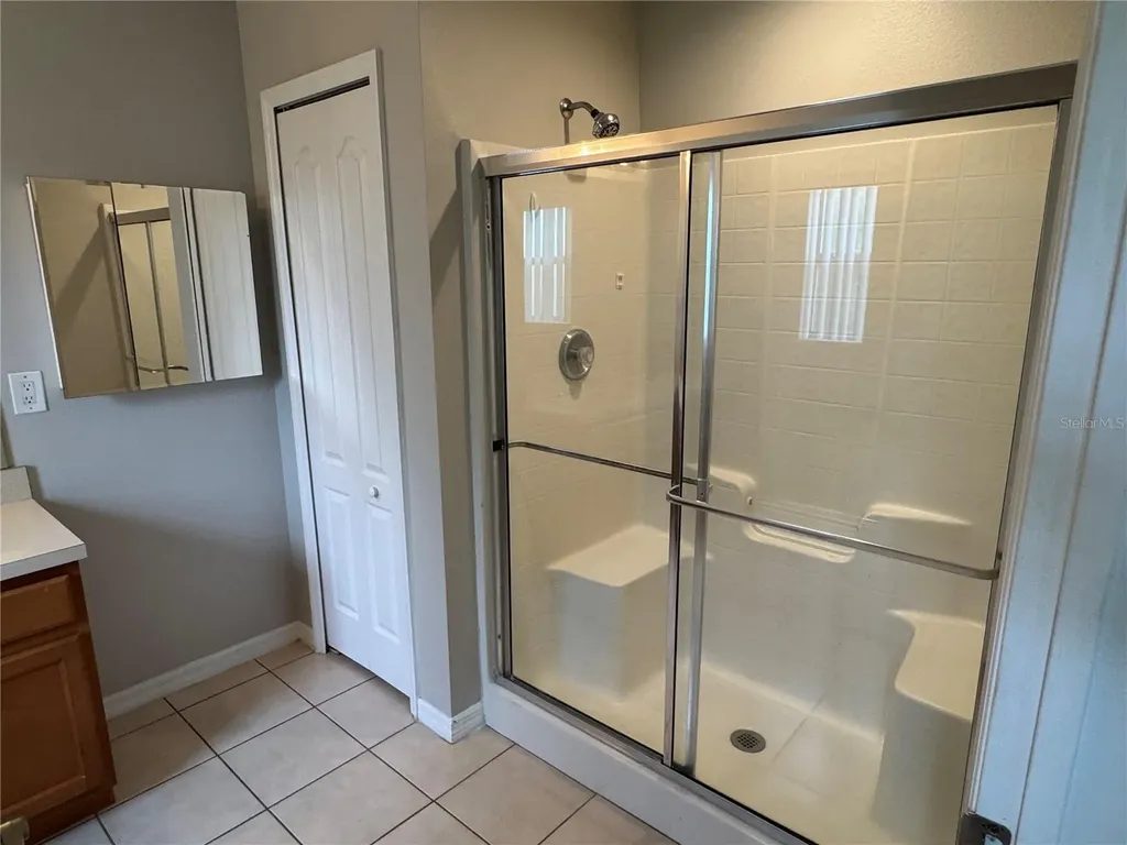 4944 Waterside Pionte Circle Orlando FL 32829