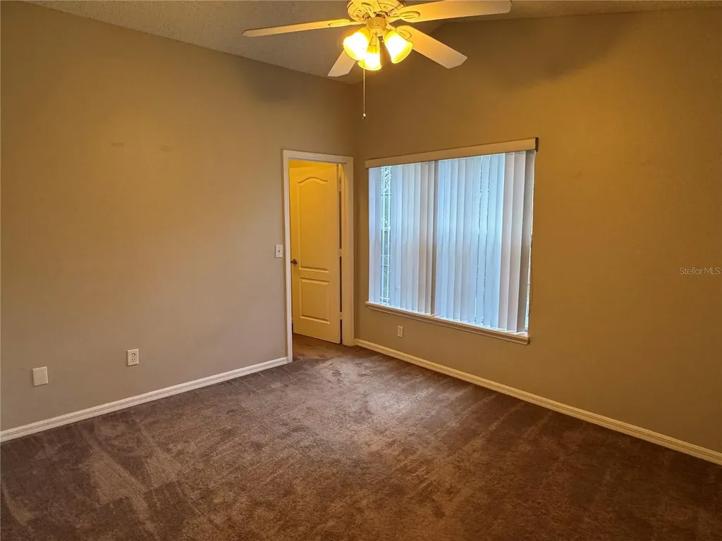 4944 Waterside Pionte Circle Orlando FL 32829