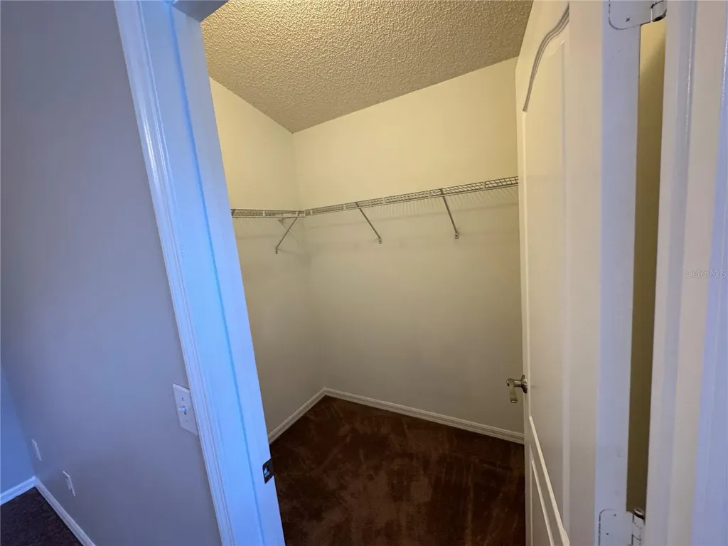 4944 Waterside Pionte Circle Orlando FL 32829