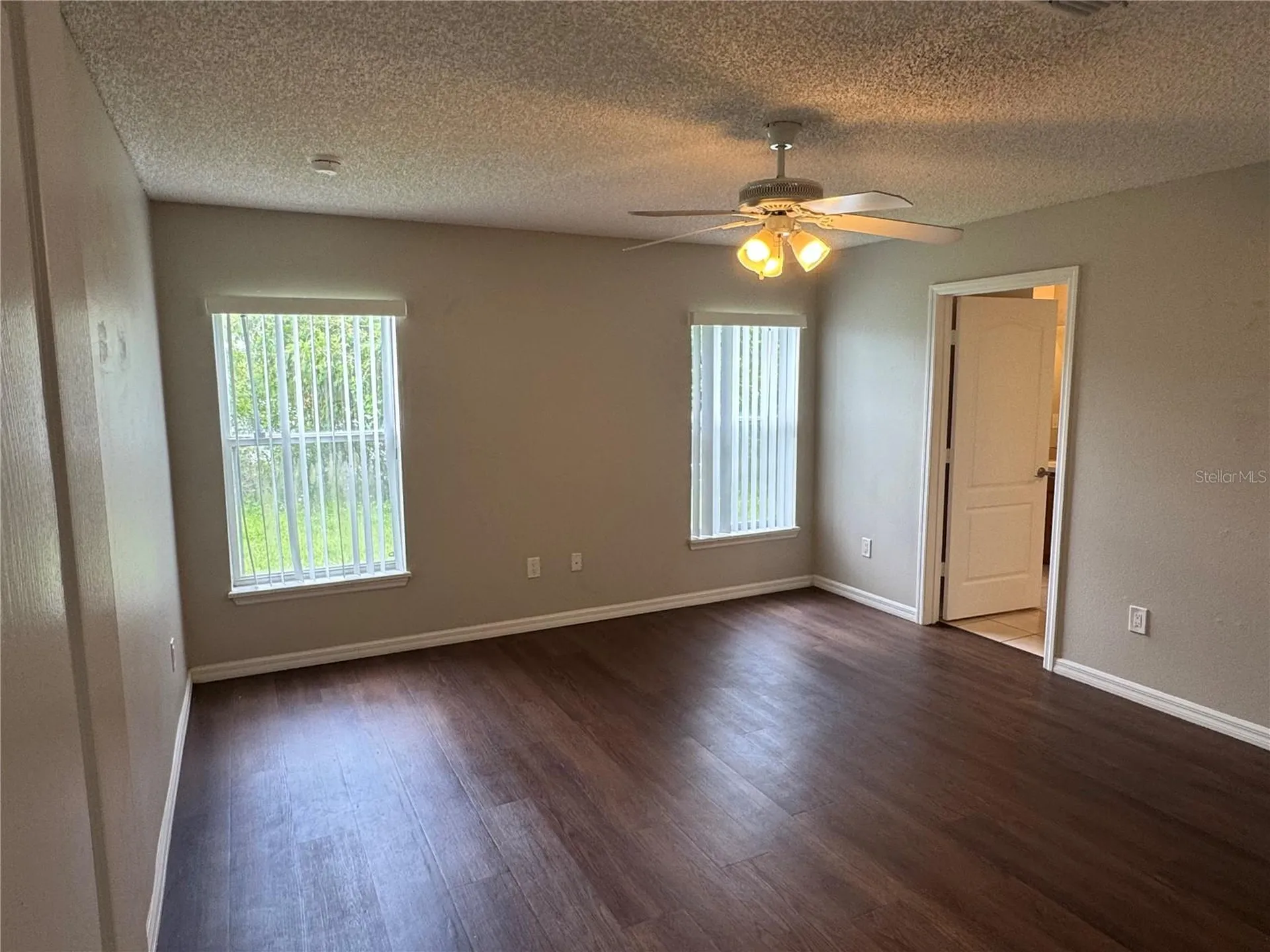 4944 Waterside Pionte Circle Orlando FL 32829