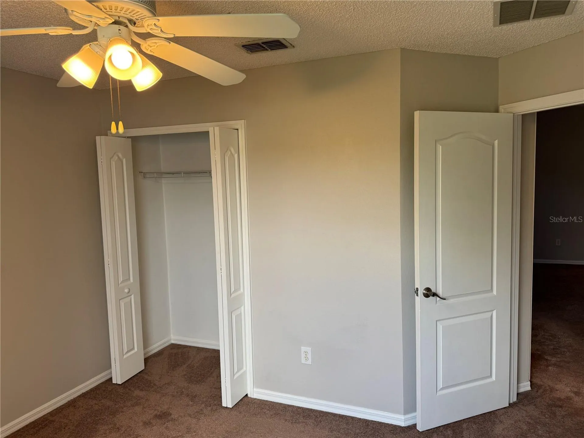 4944 Waterside Pionte Circle Orlando FL 32829