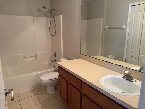4944 Waterside Pionte Circle Orlando FL 32829