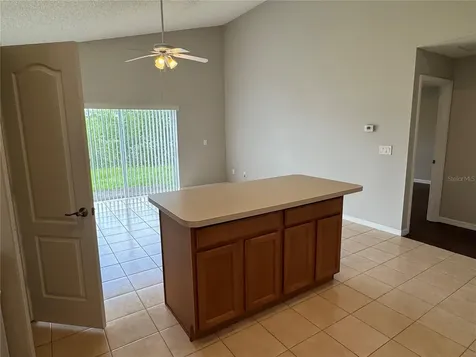 4944 Waterside Pionte Circle Orlando FL 32829