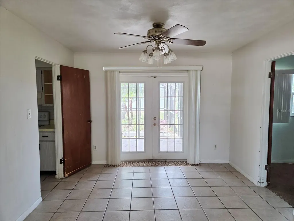 416 6th St S Dundee FL 33838
