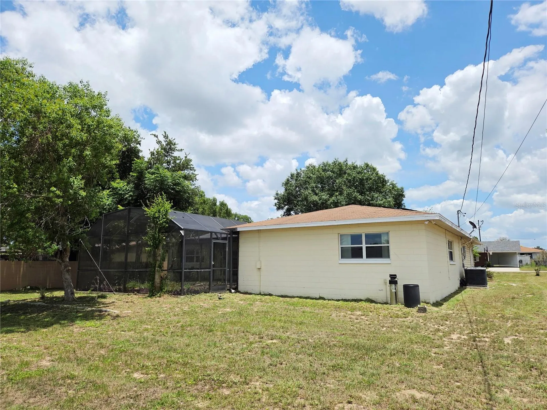 416 6th St S Dundee FL 33838