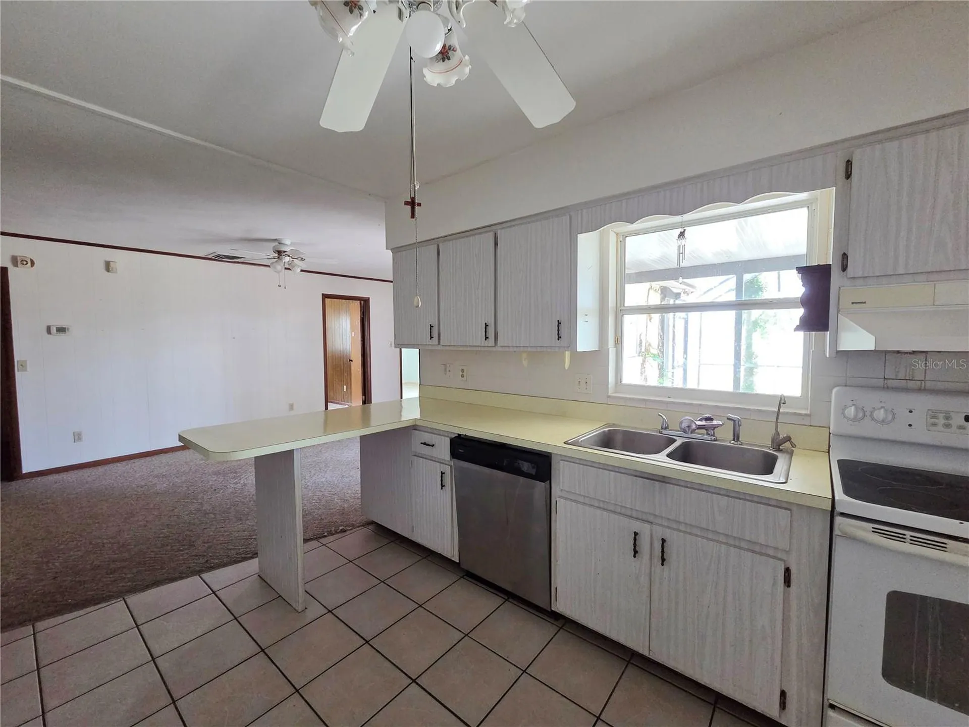 416 6th St S Dundee FL 33838