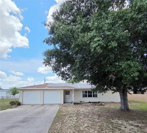 416 6th St S Dundee FL 33838