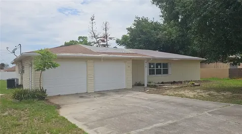416 6th St S Dundee FL 33838