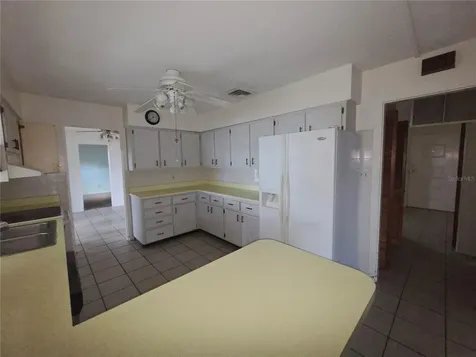 416 6th St S Dundee FL 33838