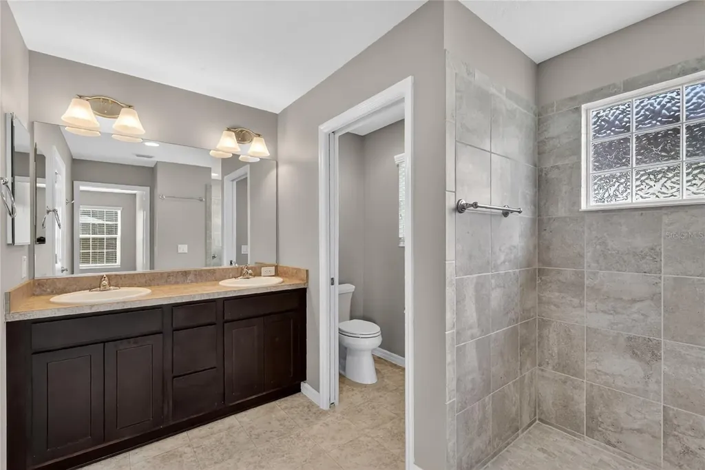 11113 Lammer Lane Oxford FL 34484