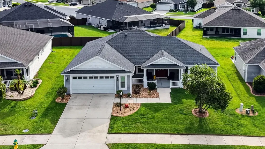 11113 Lammer Lane Oxford FL 34484
