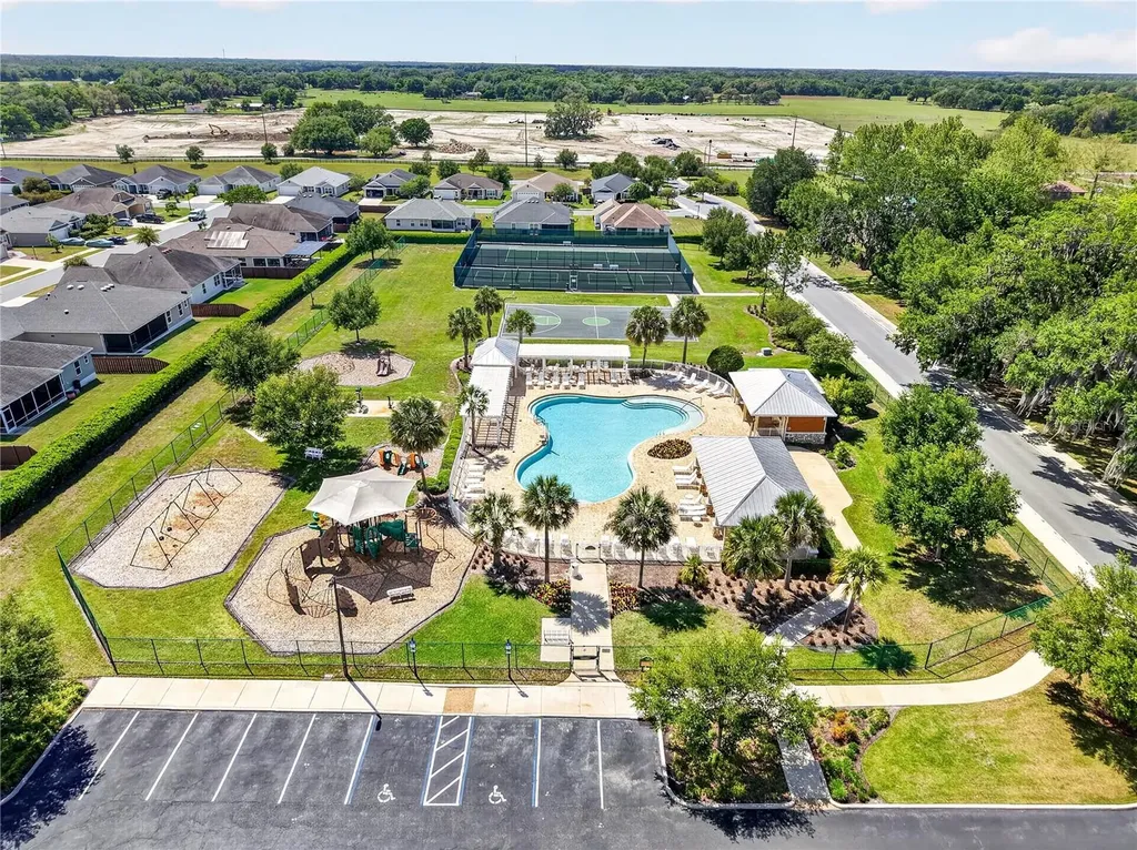 11113 Lammer Lane Oxford FL 34484