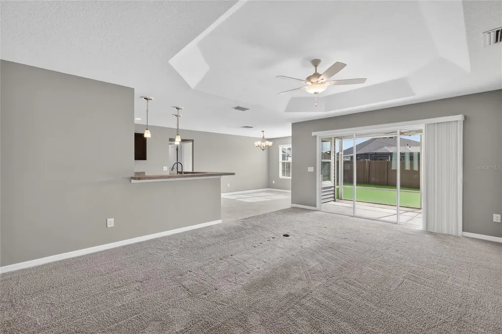 11113 Lammer Lane Oxford FL 34484