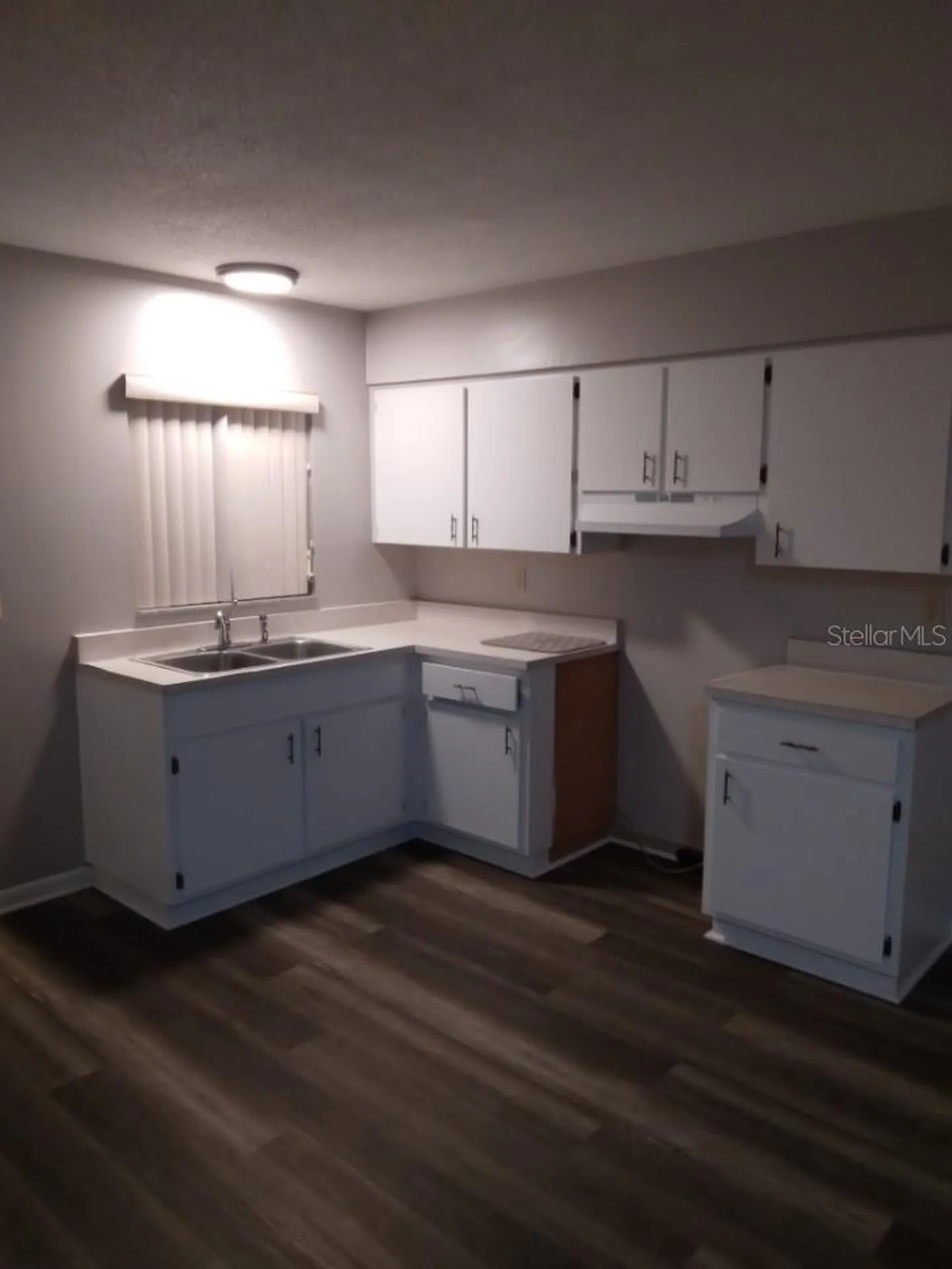 27 W Raymond Street Avon Park FL 33825