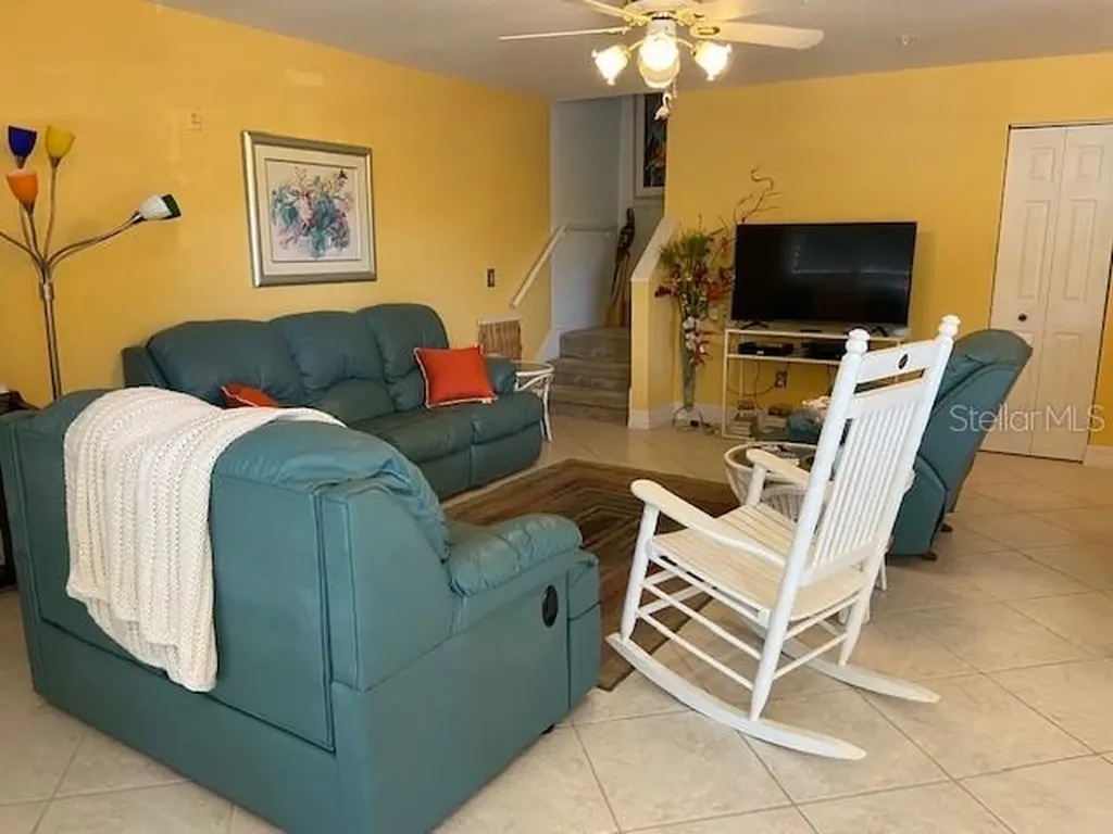 850 S Tamiami Trail Sarasota FL 34236