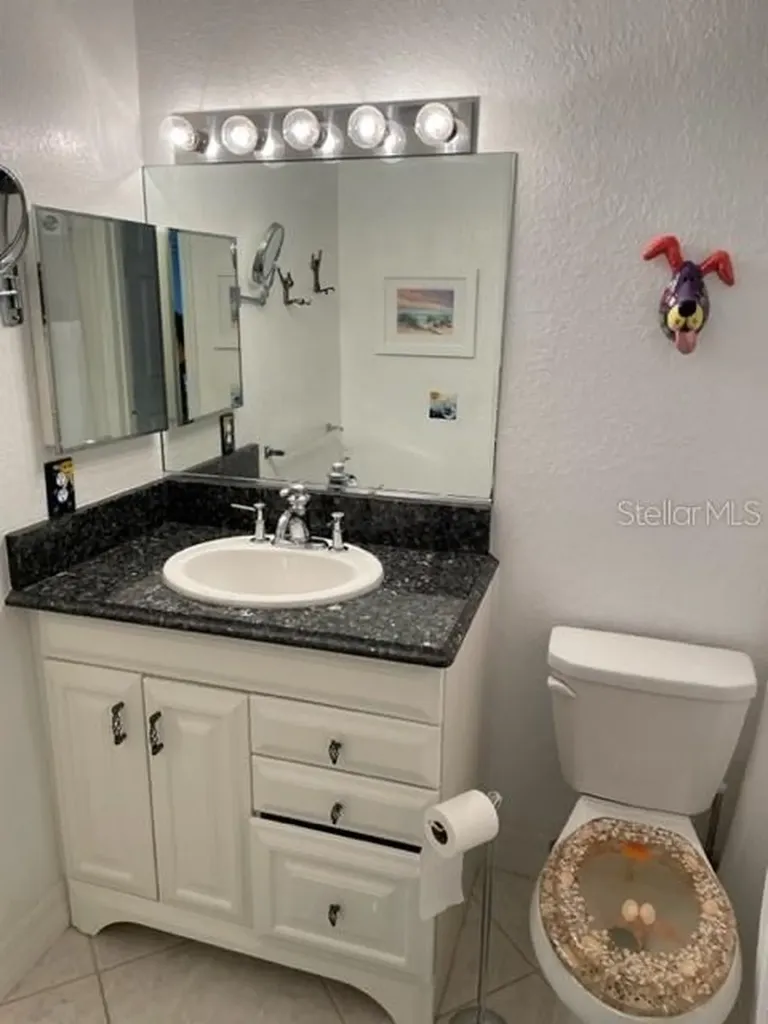 850 S Tamiami Trail Sarasota FL 34236