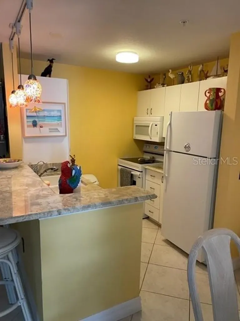 850 S Tamiami Trail Sarasota FL 34236