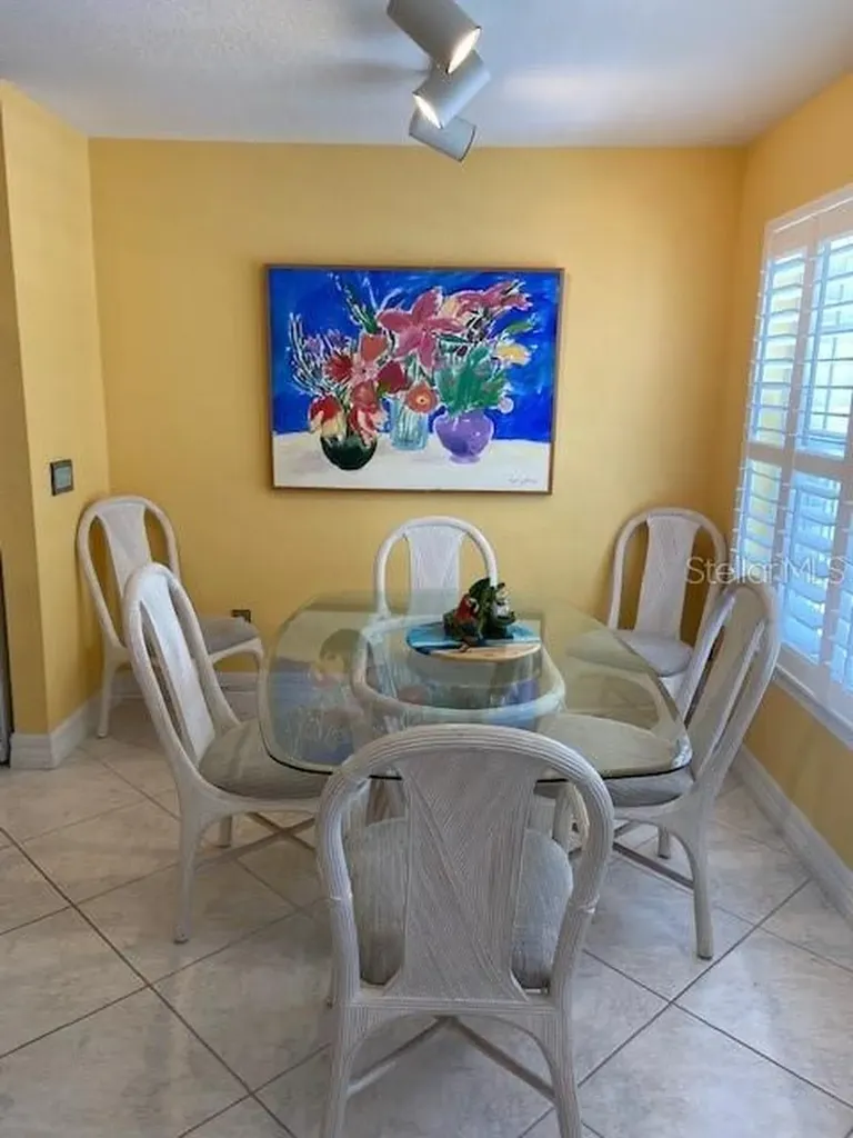 850 S Tamiami Trail Sarasota FL 34236