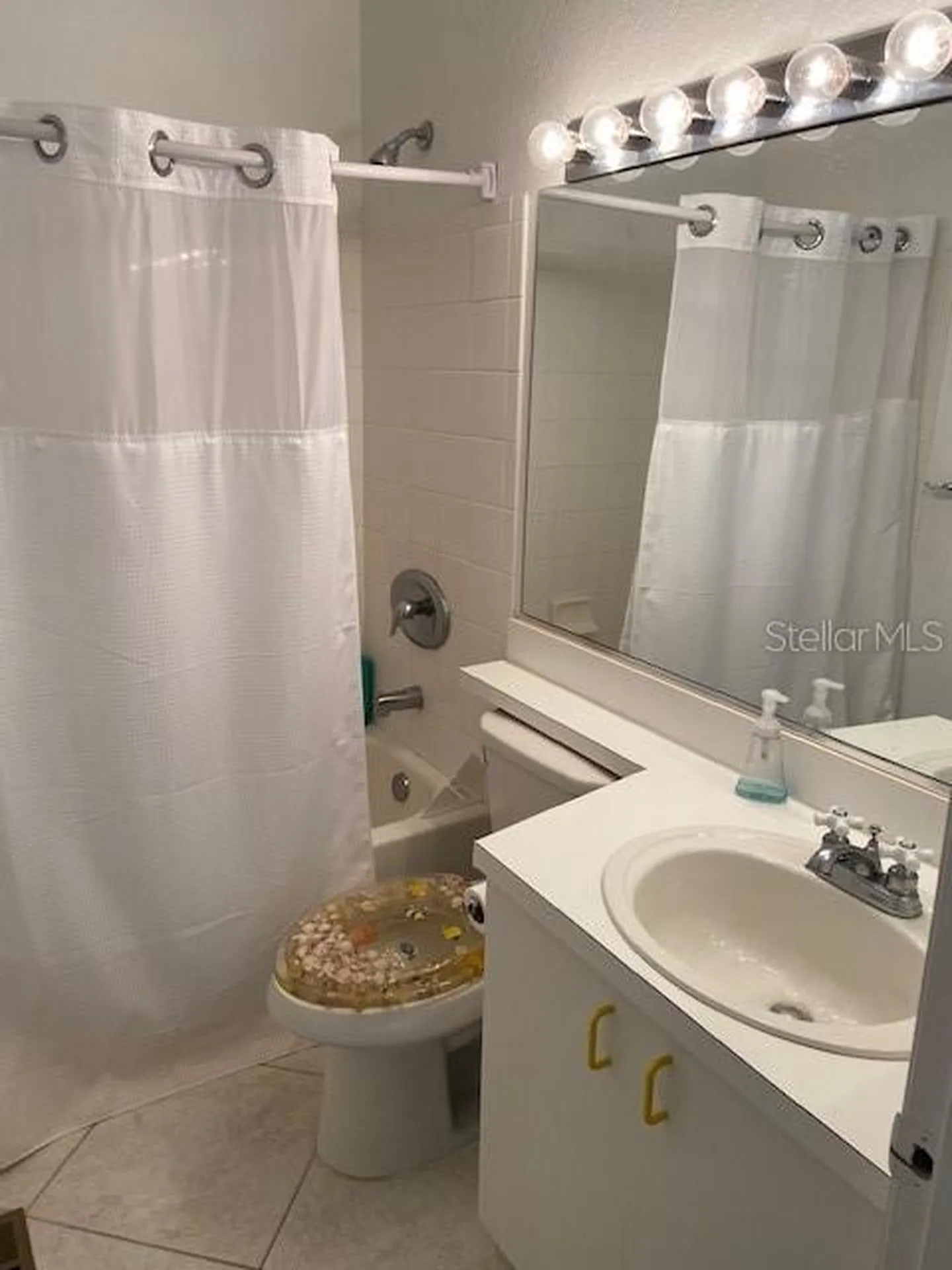 850 S Tamiami Trail Sarasota FL 34236