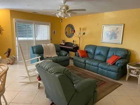 850 S Tamiami Trail Sarasota FL 34236