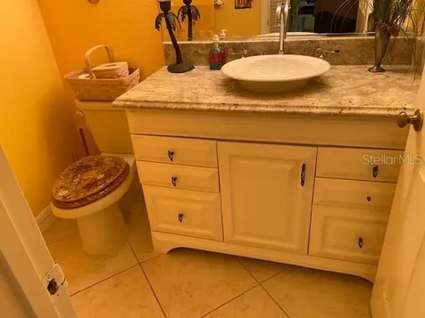 850 S Tamiami Trail Sarasota FL 34236