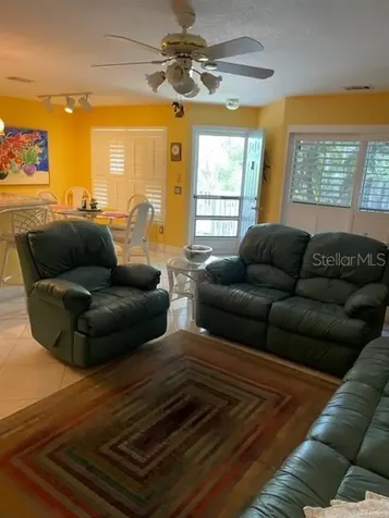 850 S Tamiami Trail Sarasota FL 34236