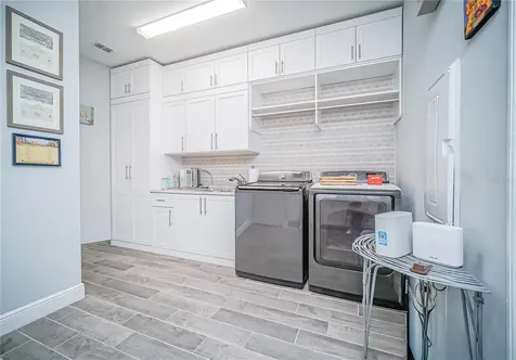 2389 Pearl Cider Street Orlando FL 32824